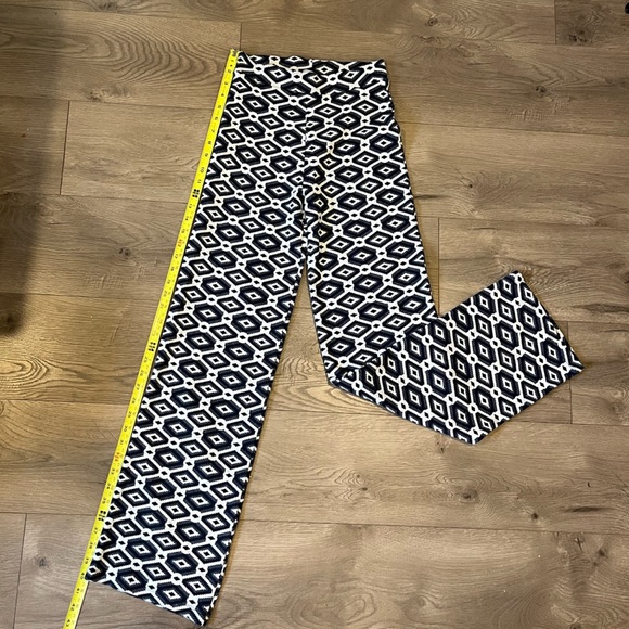 Zara Stretchy Flare Pants - Picture 4 of 13